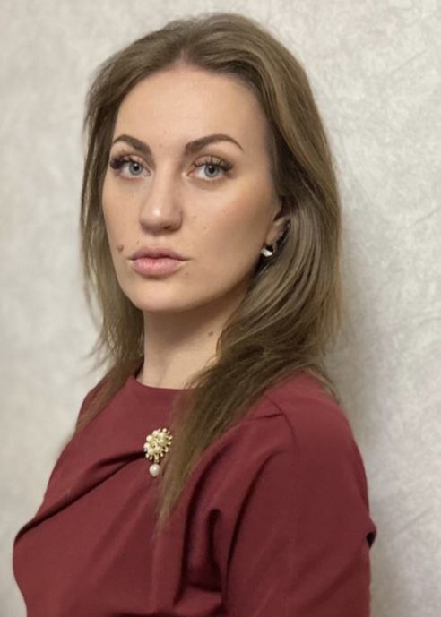 Семенова Евгения Владимировна.