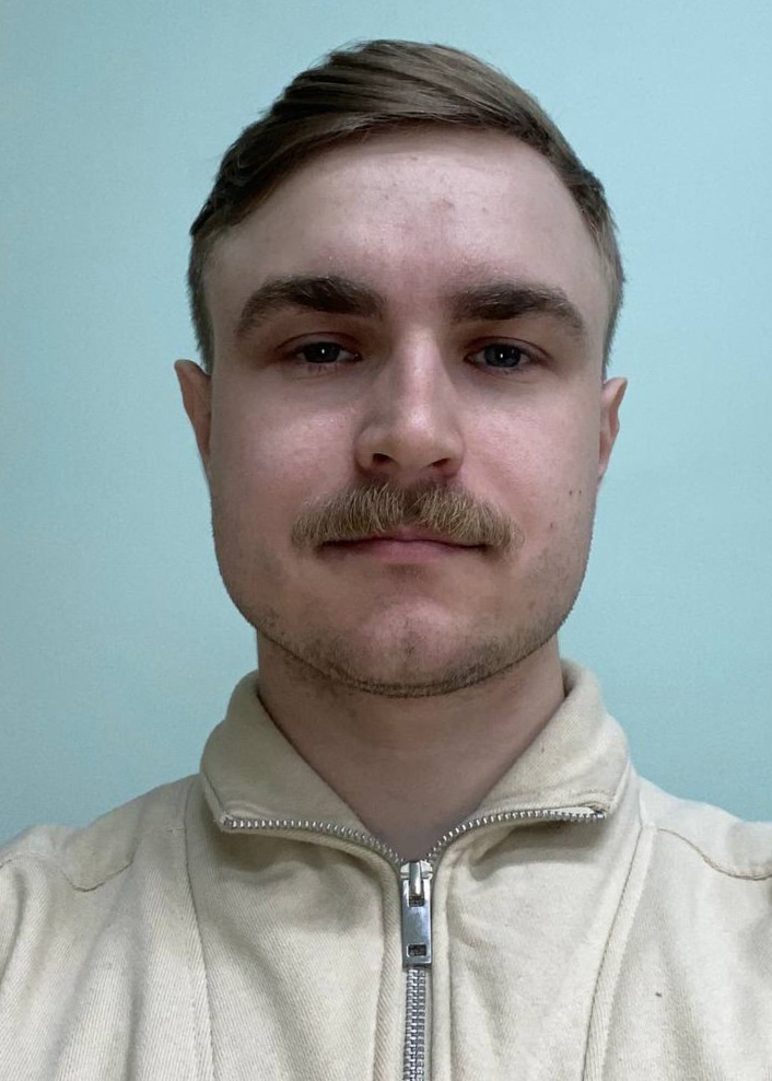 Боровик Максим Васильевич.